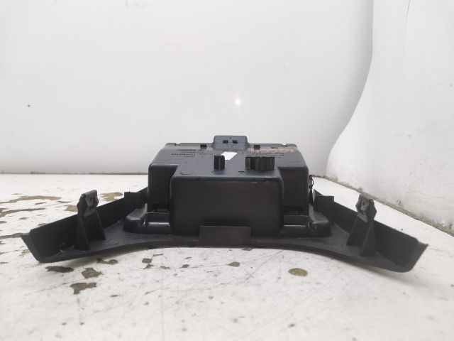 bontott PEUGEOT 407 Hátsó Hamutartó