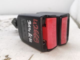 bontott PEUGEOT 407 Hátsó középső Biztonsági Öv Csat