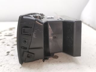 bontott PEUGEOT 407 Hátsó középső Szellőző