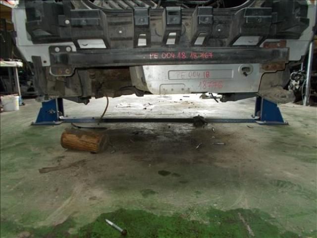 bontott PEUGEOT 407 Hátsó Lökhárító Merevítő (Fém)