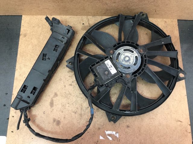 bontott PEUGEOT 407 Hűtőventilátor Motor