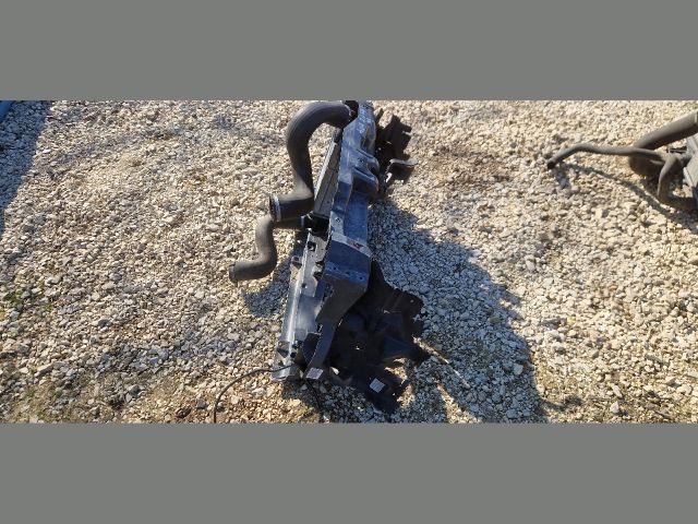 bontott PEUGEOT 407 Hűtőventilátor Tartó