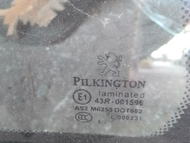 bontott PEUGEOT 407 Jobb C Oszlop Oldalablak Üveg