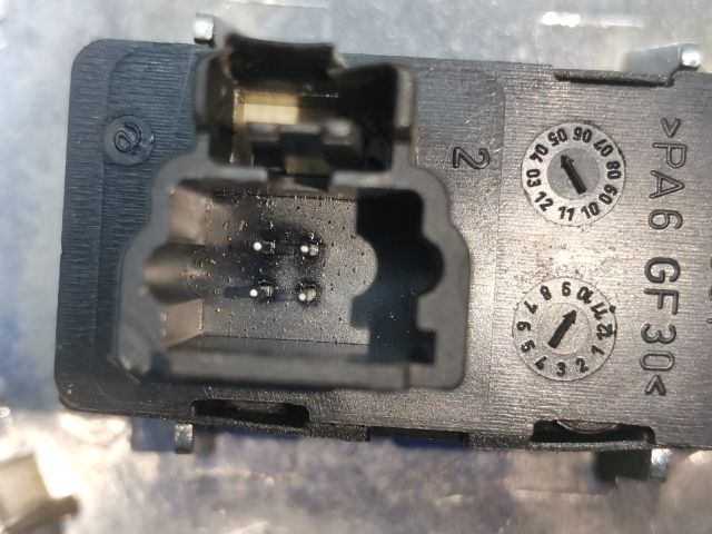 bontott PEUGEOT 407 Jobb első Ablakemelő Kapcsoló