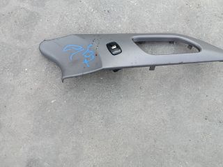 bontott PEUGEOT 407 Jobb első Ablakemelő Kapcsoló