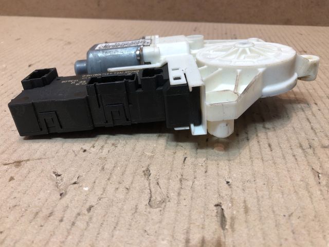 bontott PEUGEOT 407 Jobb első Ablakemelő Motor