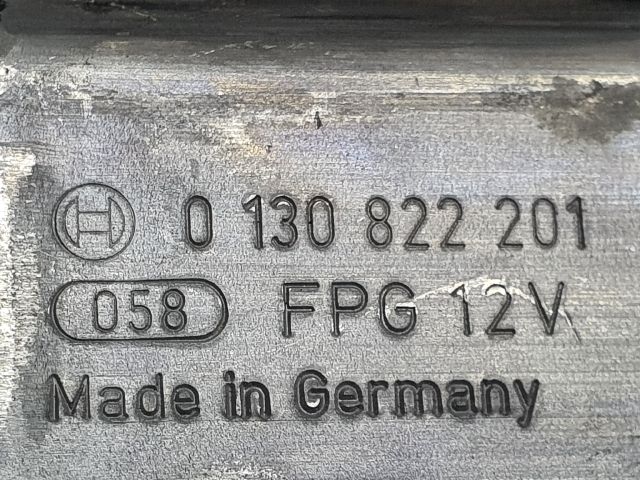 bontott PEUGEOT 407 Jobb első Ablakemelő Motor