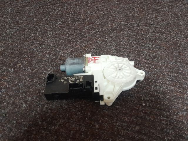 bontott PEUGEOT 407 Jobb első Ablakemelő Motor