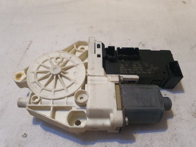 bontott PEUGEOT 407 Jobb első Ablakemelő Motor