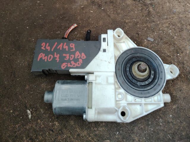 bontott PEUGEOT 407 Jobb első Ablakemelő Motor