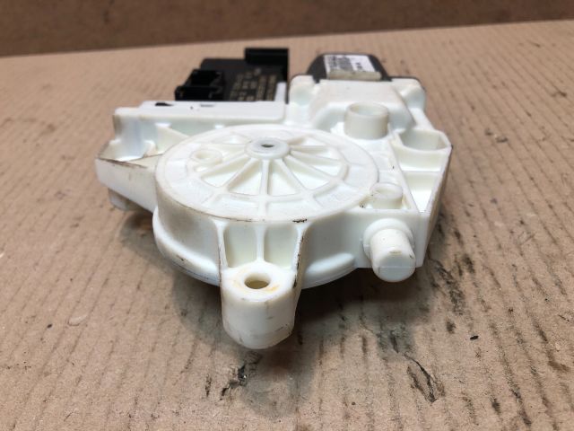 bontott PEUGEOT 407 Jobb első Ablakemelő Motor