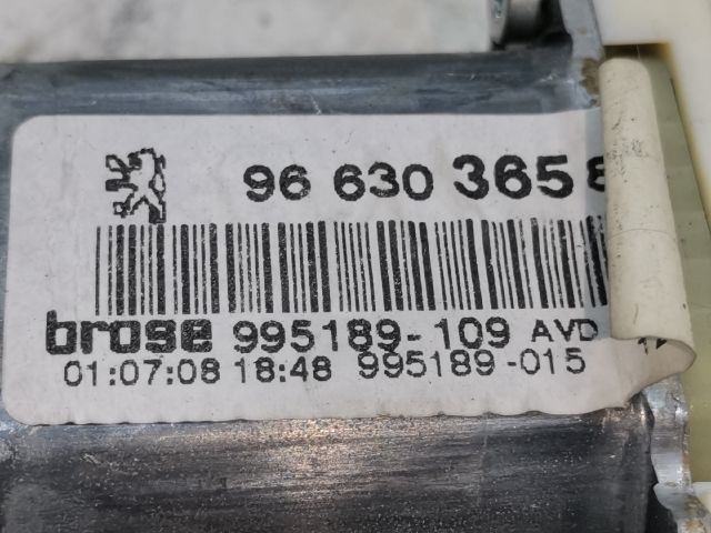 bontott PEUGEOT 407 Jobb első Ablakemelő Motor