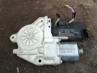 bontott PEUGEOT 407 Jobb első Ablakemelő Motor