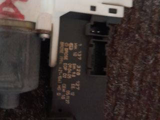 bontott PEUGEOT 407 Jobb első Ablakemelő Motor