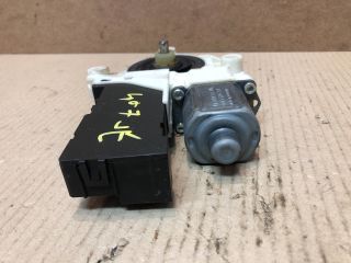 bontott PEUGEOT 407 Jobb első Ablakemelő Motor