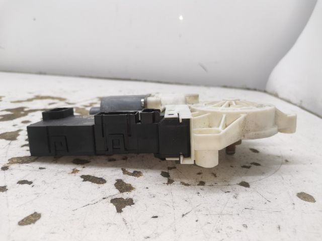 bontott PEUGEOT 407 Jobb első Ablakemelő Motor