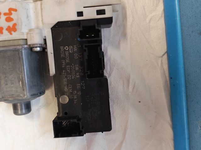 bontott PEUGEOT 407 Jobb első Ablakemelő Motor