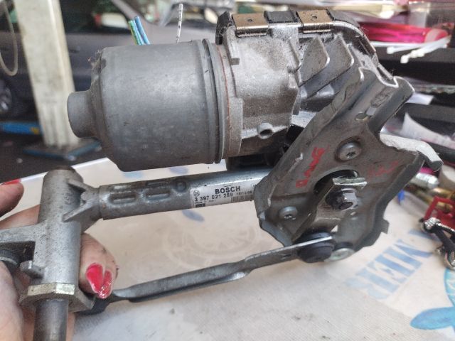 bontott PEUGEOT 407 Jobb első Ablaktörlő Motor