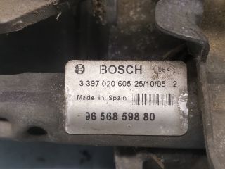 bontott PEUGEOT 407 Jobb első Ablaktörlő Motor