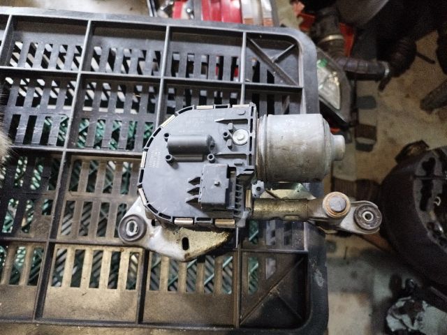 bontott PEUGEOT 407 Jobb első Ablaktörlő Motor