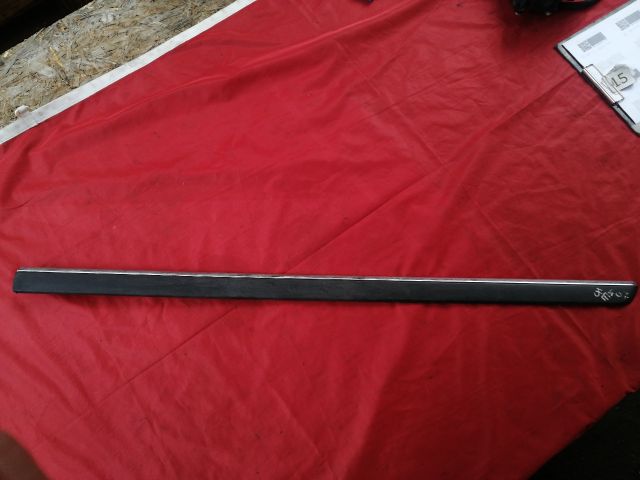 bontott PEUGEOT 407 Jobb első Ajtó Díszléc