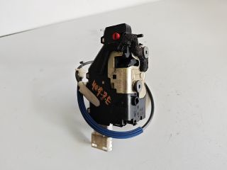 bontott PEUGEOT 407 Jobb első Ajtózár