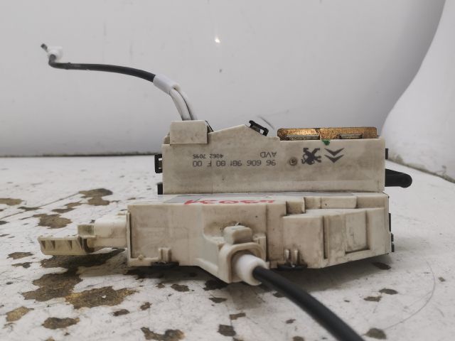 bontott PEUGEOT 407 Jobb első Ajtózár