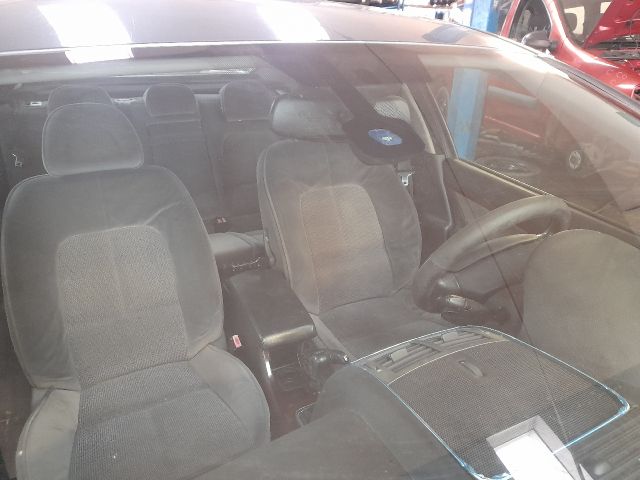 bontott PEUGEOT 407 Jobb első Dobbetét (Kerékjárati, Műanyag)