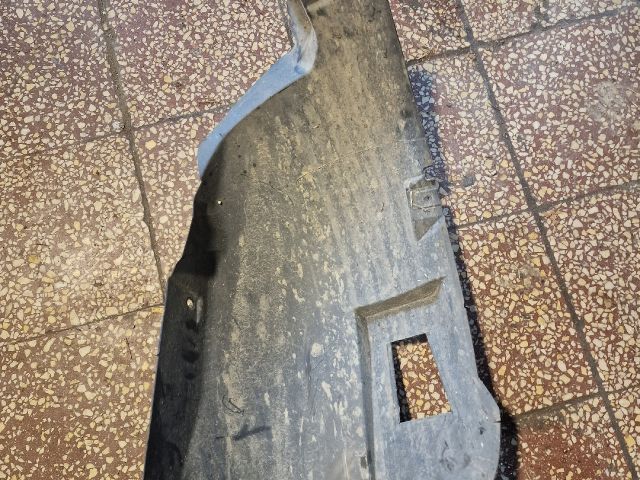 bontott PEUGEOT 407 Jobb első Dobbetét (Kerékjárati, Műanyag)