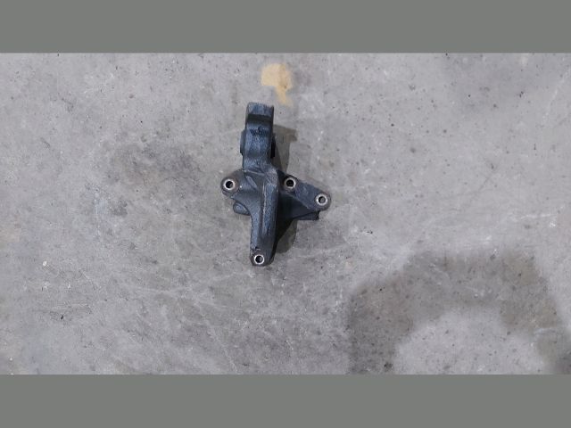 bontott PEUGEOT 407 Jobb első Féltengely Tartó