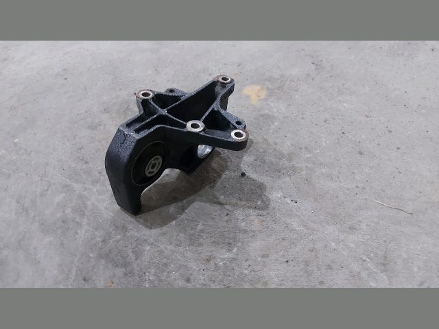 bontott PEUGEOT 407 Jobb első Féltengely Tartó