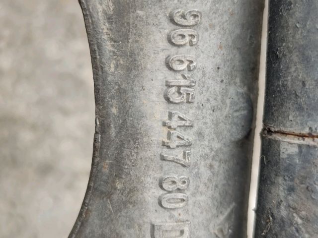 bontott PEUGEOT 407 Jobb első Futómű Kitámasztó