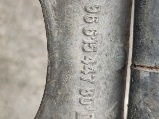 bontott PEUGEOT 407 Jobb első Futómű Kitámasztó