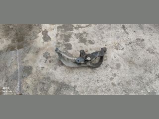 bontott PEUGEOT 407 Jobb első Futómű Kitámasztó