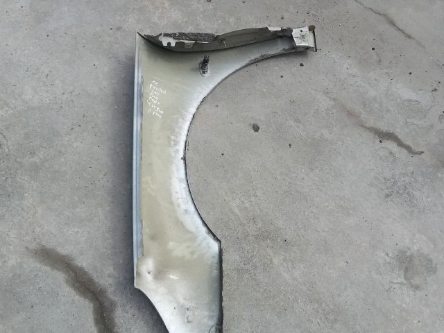 bontott PEUGEOT 407 Jobb első Sárvédő