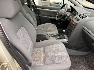 bontott PEUGEOT 407 Jobb első Zsanér