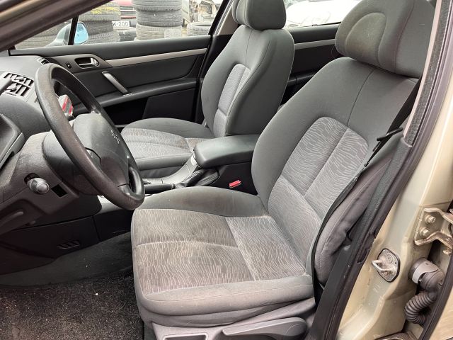 bontott PEUGEOT 407 Jobb első Zsanér