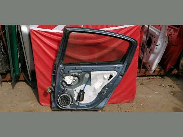 bontott PEUGEOT 407 Jobb hátsó Ablak