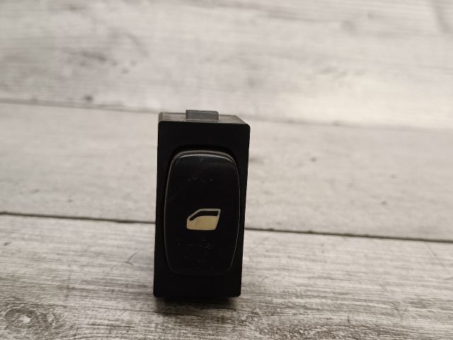 bontott PEUGEOT 407 Jobb hátsó Ablakemelő Kapcsoló