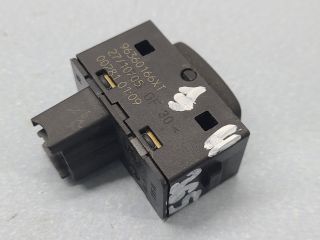 bontott PEUGEOT 407 Jobb hátsó Ablakemelő Kapcsoló