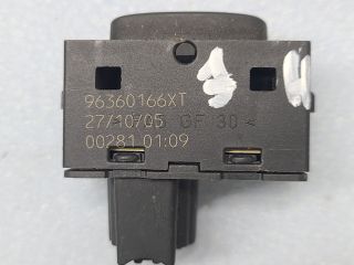 bontott PEUGEOT 407 Jobb hátsó Ablakemelő Kapcsoló