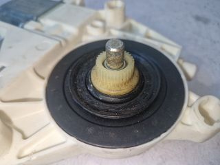 bontott PEUGEOT 407 Jobb hátsó Ablakemelő Motor