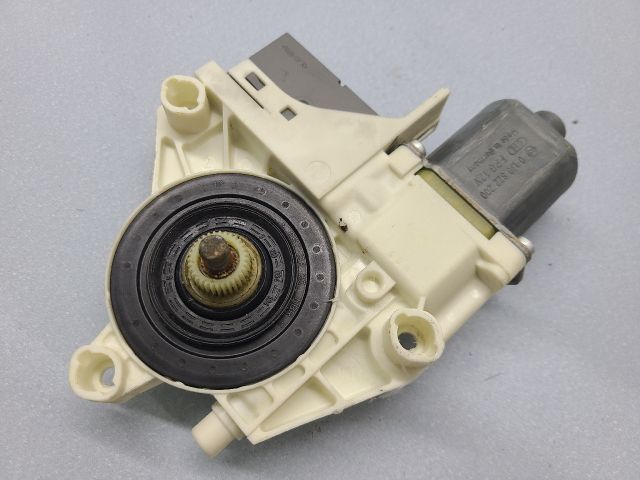 bontott PEUGEOT 407 Jobb hátsó Ablakemelő Motor