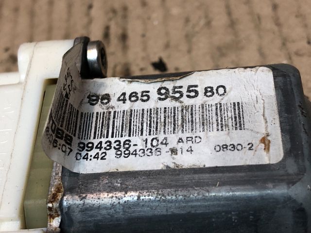 bontott PEUGEOT 407 Jobb hátsó Ablakemelő Motor