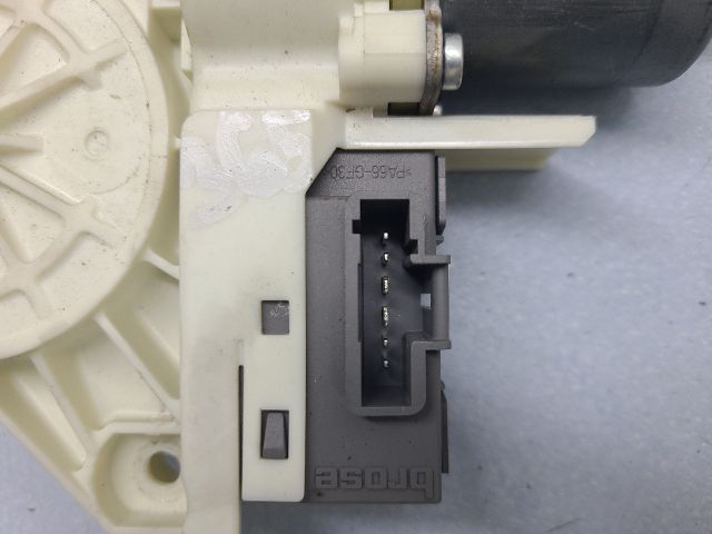 bontott PEUGEOT 407 Jobb hátsó Ablakemelő Motor