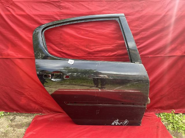 bontott PEUGEOT 407 Jobb hátsó Ajtó (Részeivel)