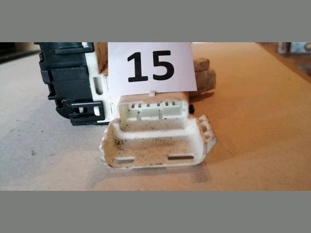 bontott PEUGEOT 407 Jobb hátsó Ajtózár