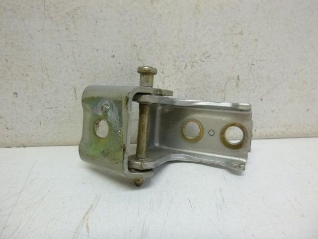 bontott PEUGEOT 407 Jobb hátsó Alsó Zsanér