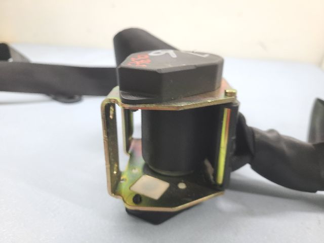 bontott PEUGEOT 407 Jobb hátsó Biztonsági Öv