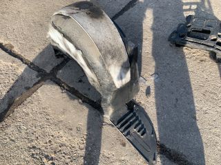 bontott PEUGEOT 407 Jobb hátsó Hátsó Dobbetét (Kerékjárati, Műanyag)